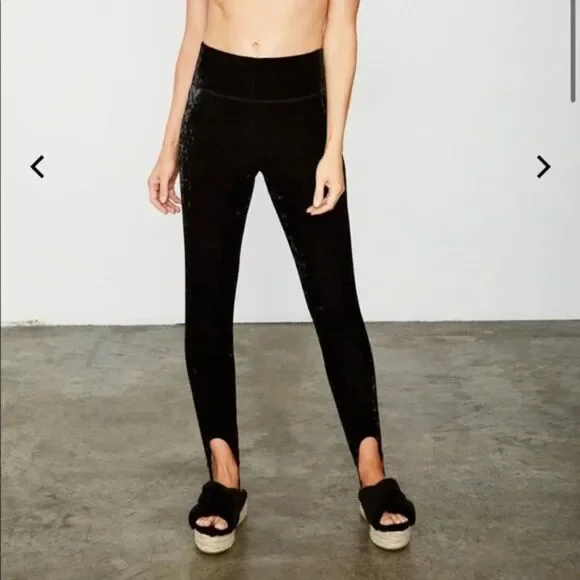 NEW! HAH | Velvet Stirrup Pants Leggings - size Small in Sage Green - Picture 3 of 16